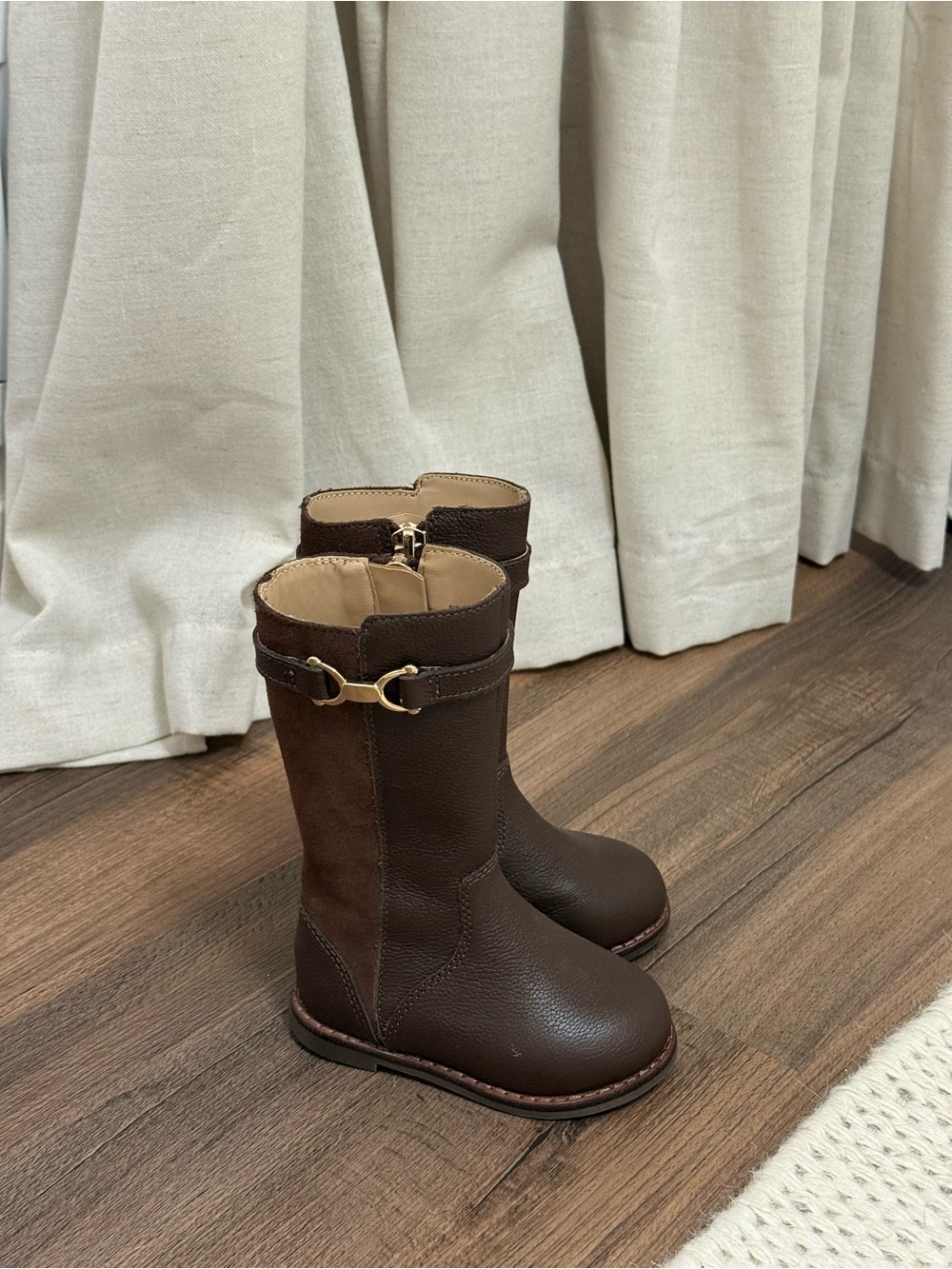 Janie and Jack zip up boots